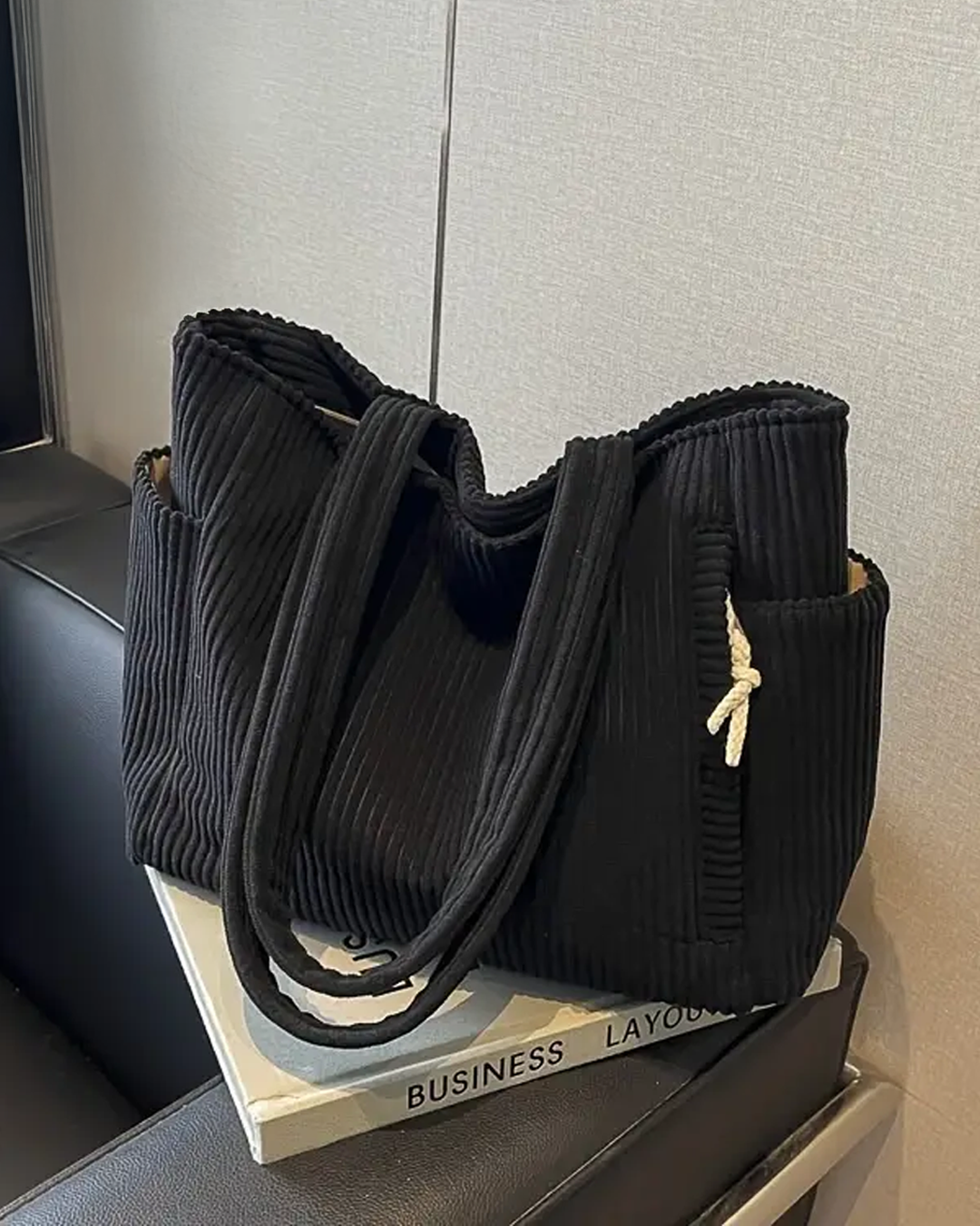 LUNA | Ribbed Bag with Two Side Pockets