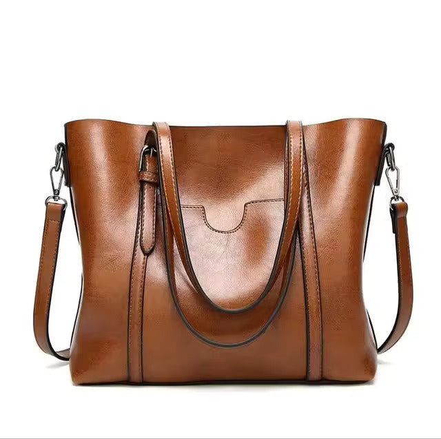 CLARA | Sleek Leather Shoulder Bag